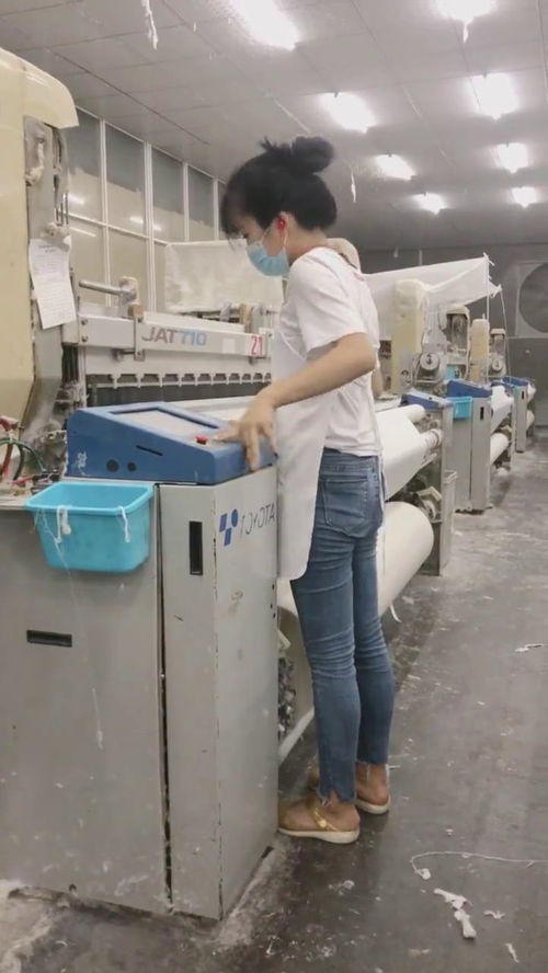 汗水的重量 从流水线到典当行的双手之路